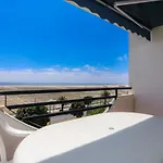 Brasil Avenue By Rent4all شقة *