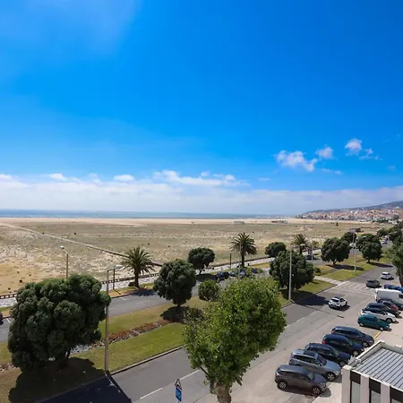Brasil Avenue By Rent4all Figueira da Foz